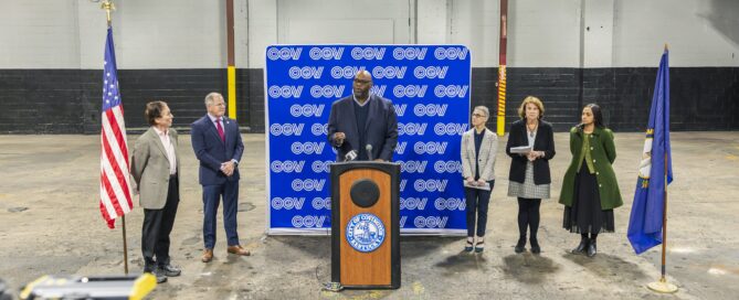 Covington Mayor Ron Washington stands at podium and speaks at Duro Bag press conference